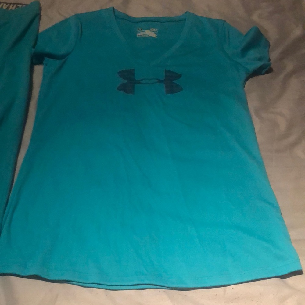 Under armour matching tee and leggings (teal)